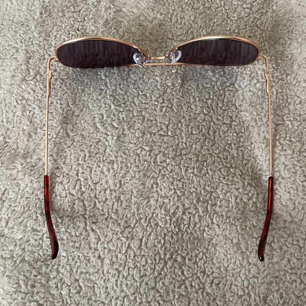 NWT aviator sunglasses - Picture 6 of 6